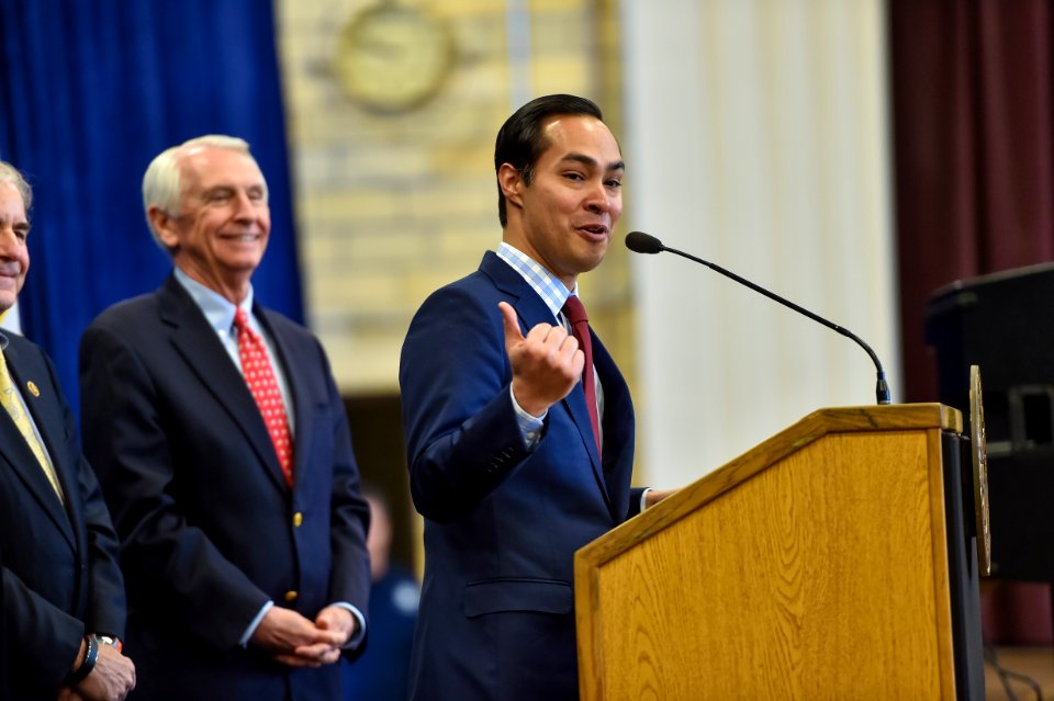 Secretary Castro Visits Louisville, KY (16322210606)