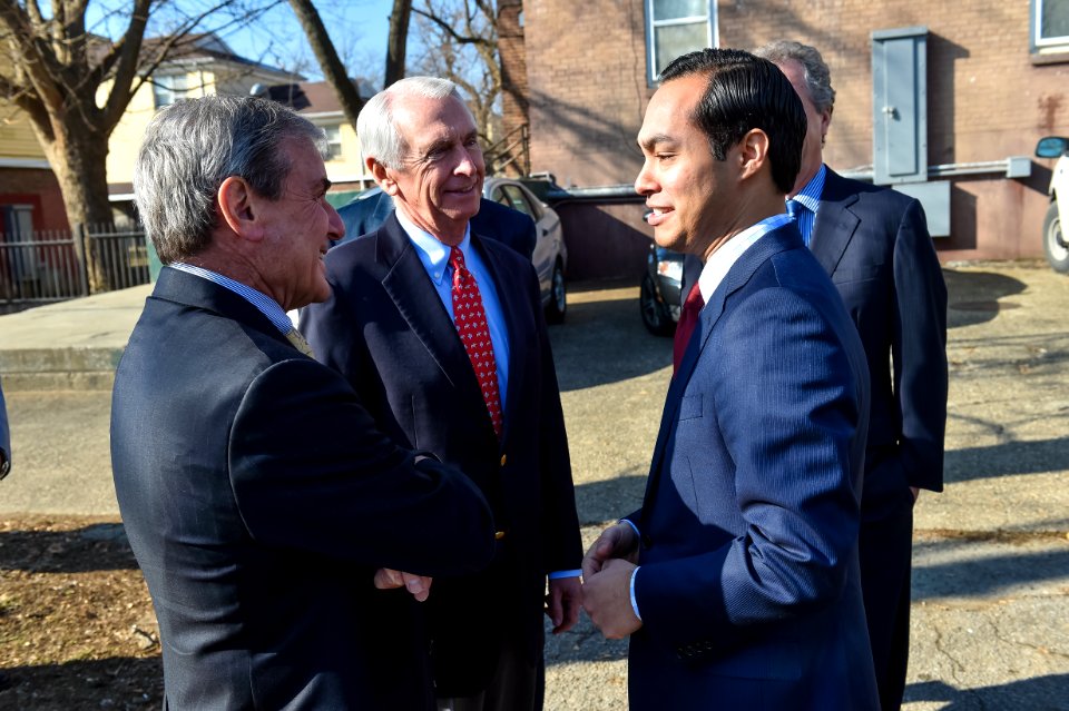 Secretary Castro Visits Louisville, KY (16162281607)