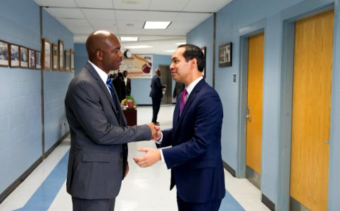 Secretary Castro Visits New Orleans (14933815999)