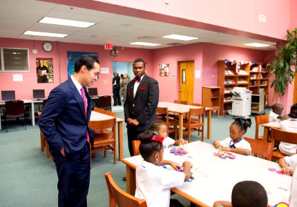 Secretary Castro Visits New Orleans (15120500435)