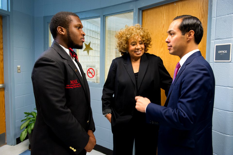 Secretary Castro Visits New Orleans (15120508185)