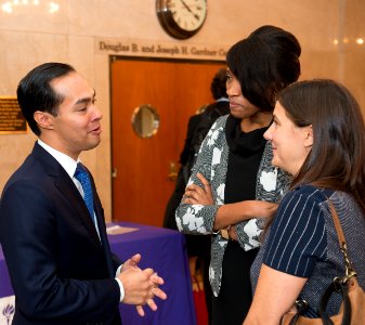 Secretary Castro Visits NYU (22679442777)