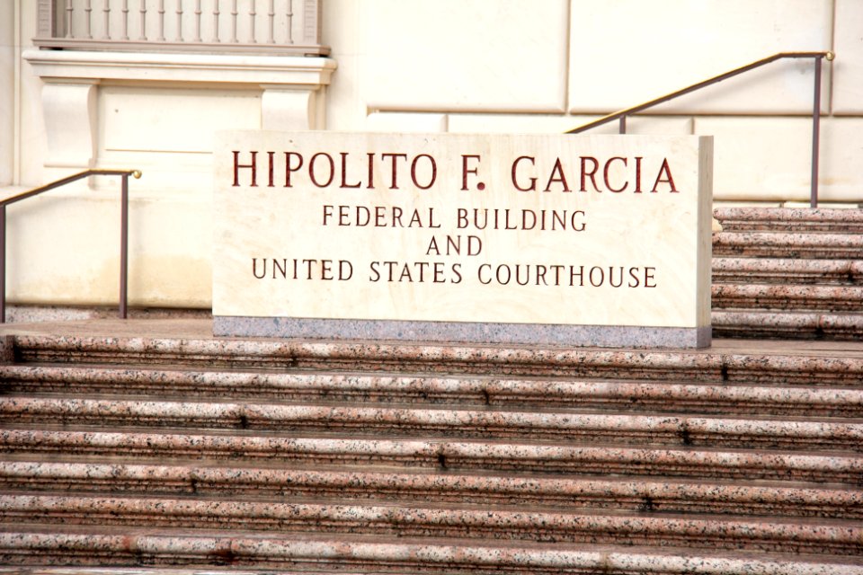 Secretary Castro Visits San Antonio (15659861030)