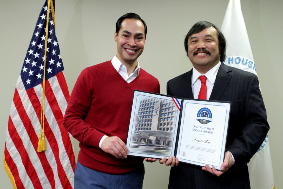 Secretary Castro Visits San Francisco (15806244654)
