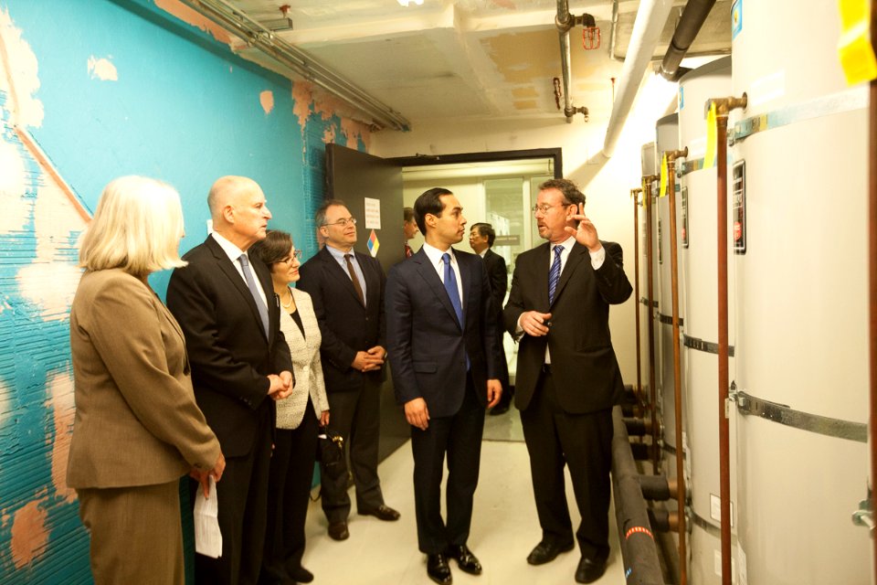 Secretary Castro Visits San Francisco (15873357823)