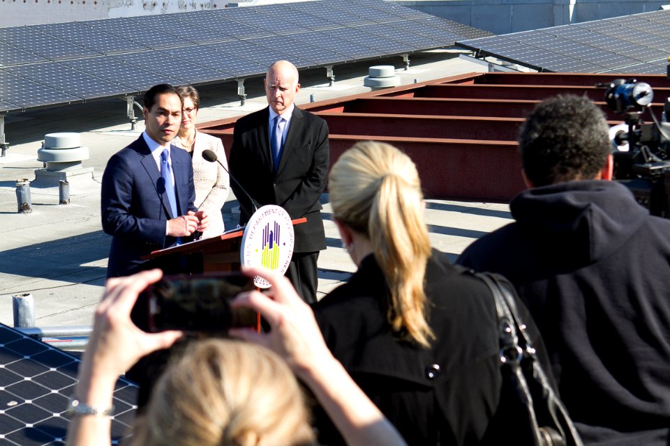 Secretary Castro Visits San Francisco (16307231579)