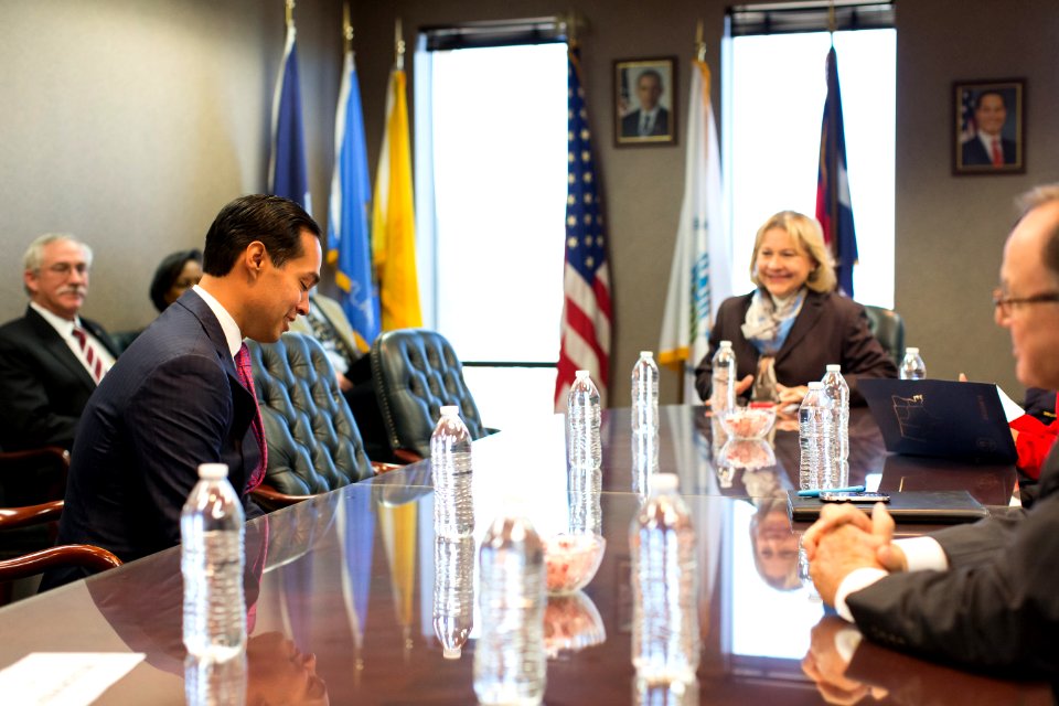 Secretary Castro visits Texas (15214375334)