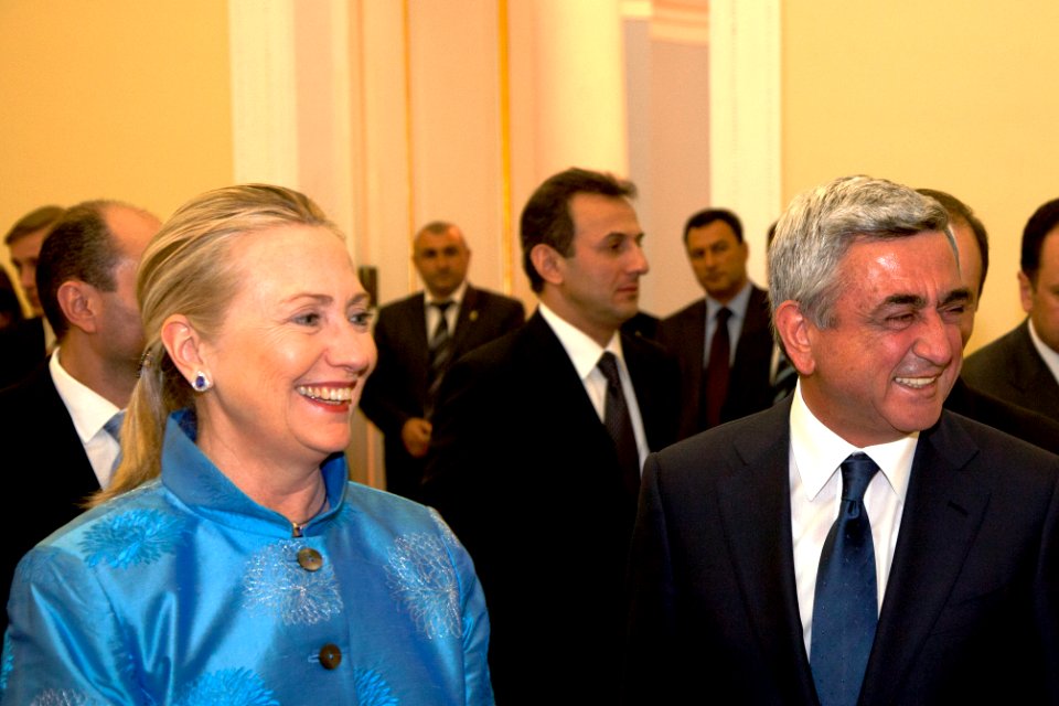 Secretary Clinton Meets With Armenian President Sargsian