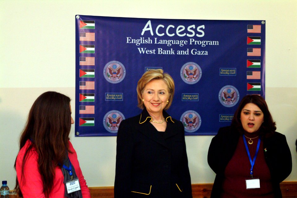 Secretary Clinton Attends Amideast Event - 3328210209