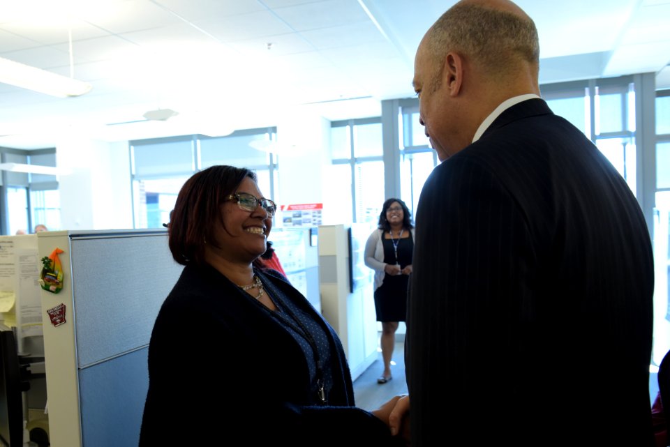 Secretary Johnson meets with USCG Headquarters Employees (25426927614)