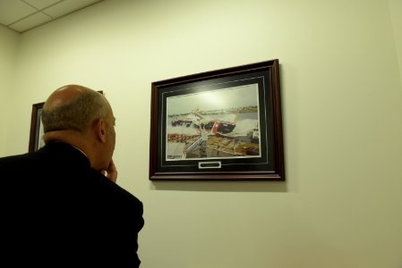 Secretary Johnson meets with USCG Headquarters Employees (25426941254)