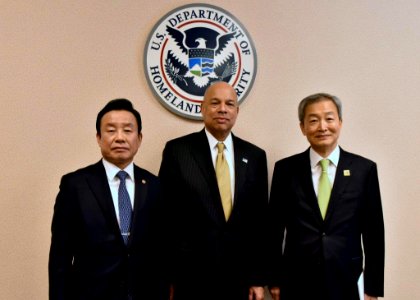 Secretary Johnson meets with Republic of Korea Minister of Public Safety and Security (26110106386)