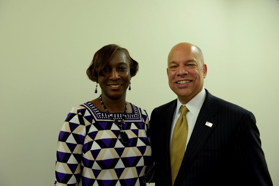 Secretary Johnson meets with USCG Headquarters Employees (25429295313)