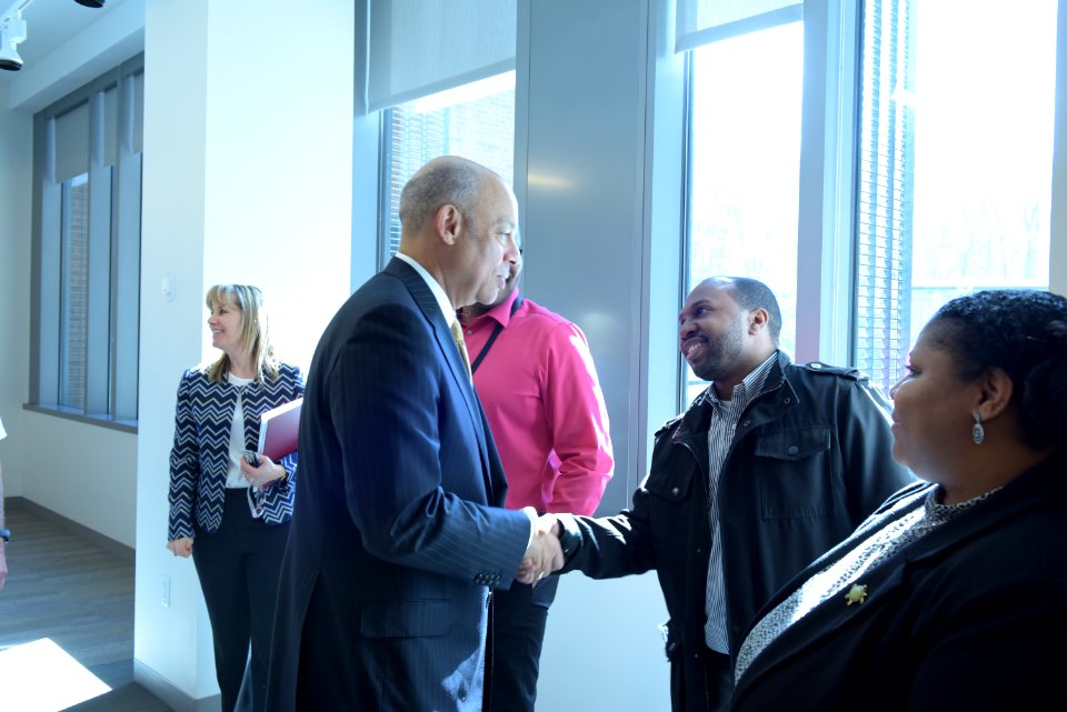 Secretary Johnson meets with USCG Headquarters Employees (25758814950)