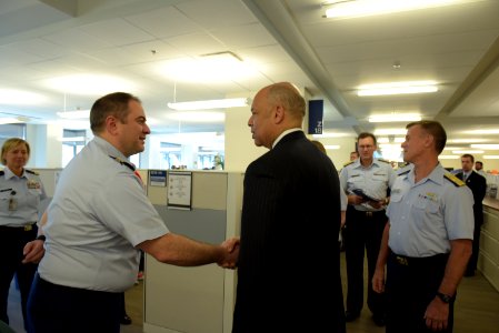 Secretary Johnson meets with USCG Headquarters Employees (25758803250)