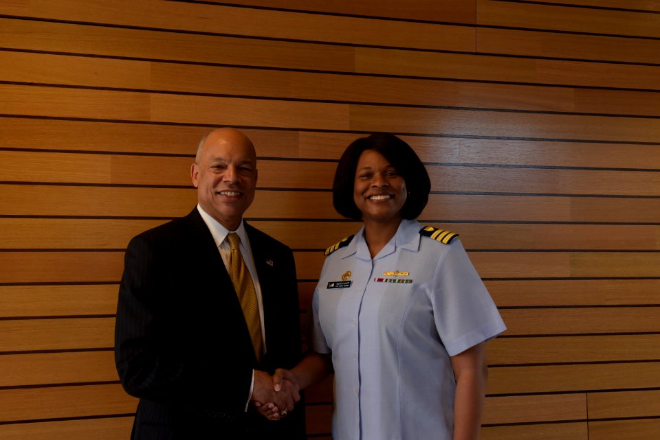 Secretary Johnson meets with USCG Headquarters Employees (25759061290)