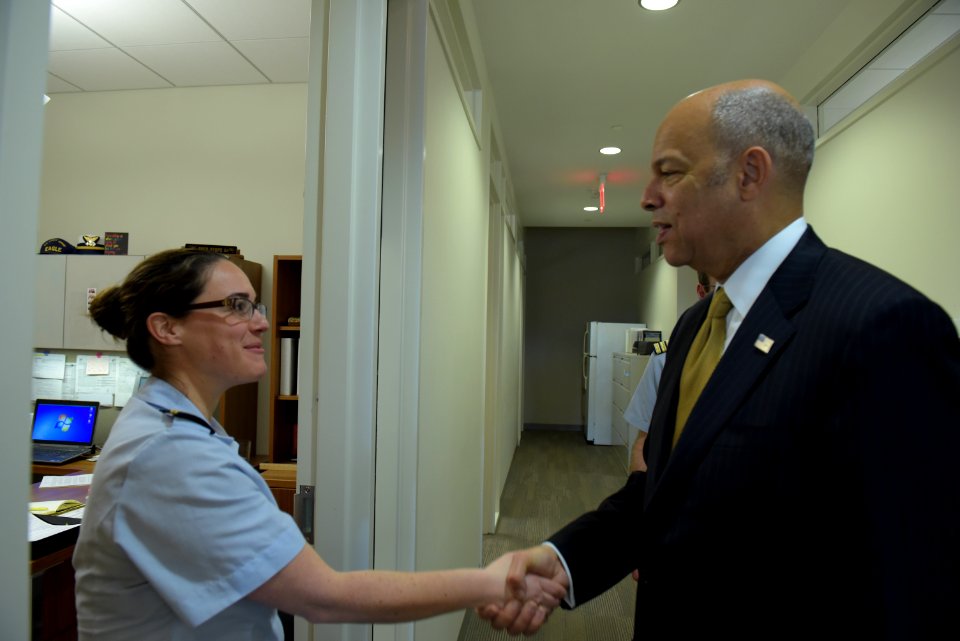 Secretary Johnson meets with USCG Headquarters Employees (25427064554)