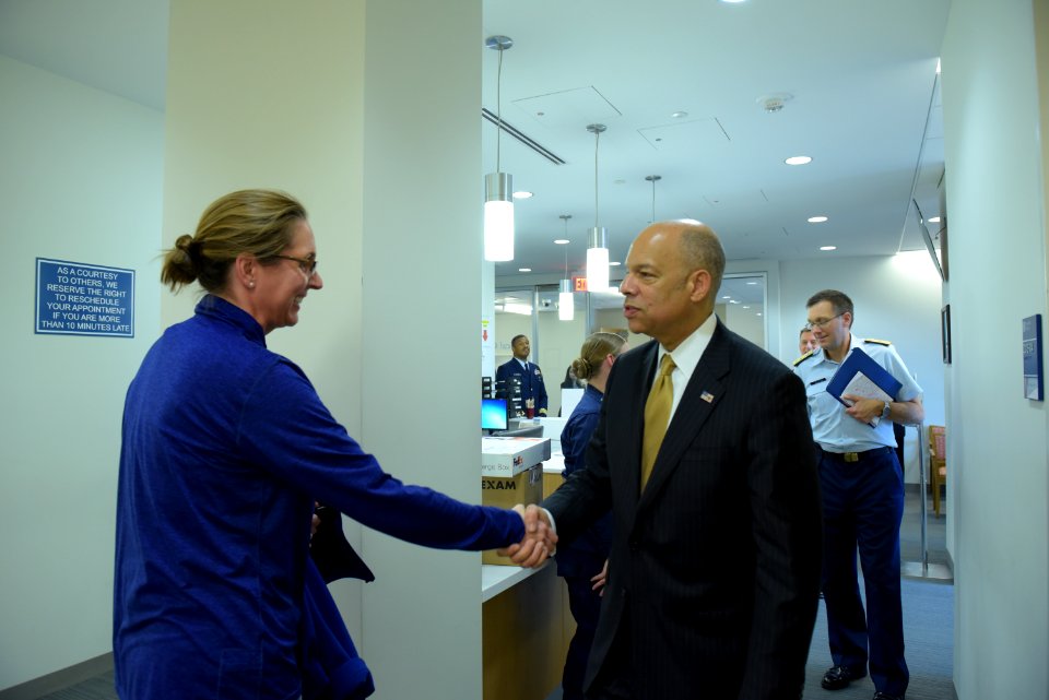Secretary Johnson meets with USCG Headquarters Employees (25759027710)