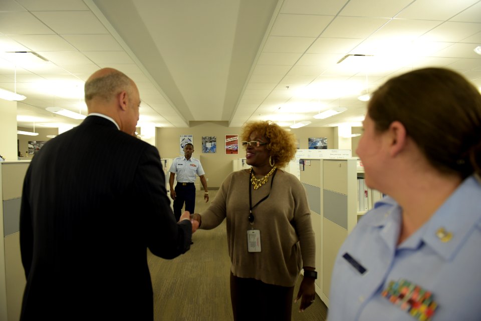 Secretary Johnson meets with USCG Headquarters Employees (25939160062)
