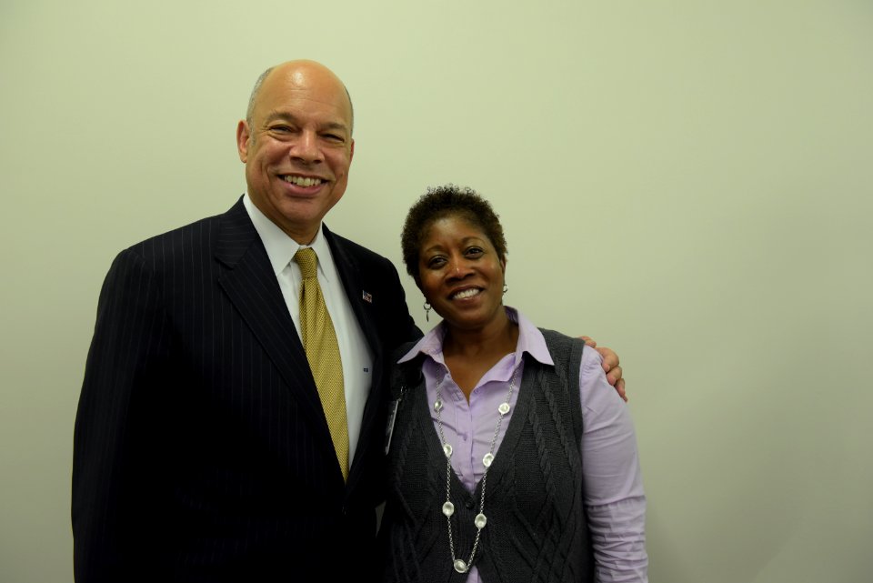 Secretary Johnson meets with USCG Headquarters Employees (25939256152)