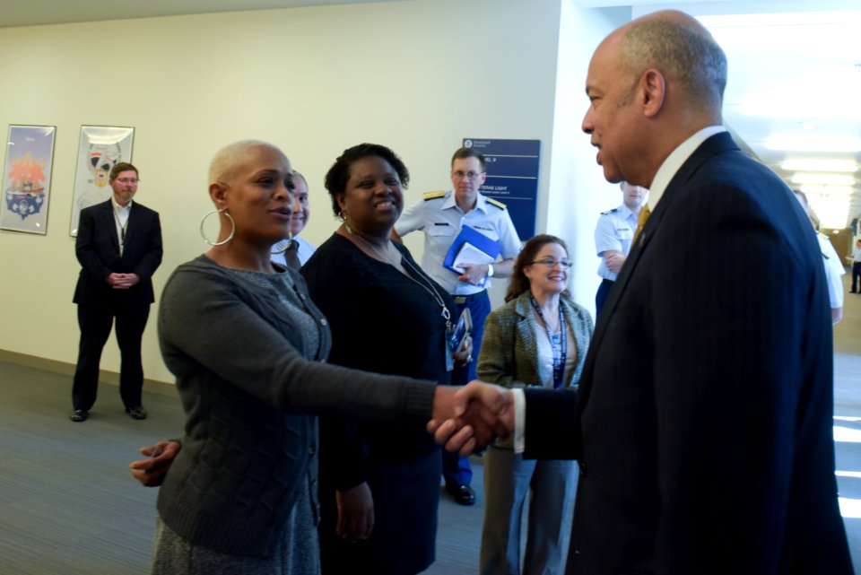 Secretary Johnson meets with USCG Headquarters Employees (25758818930)