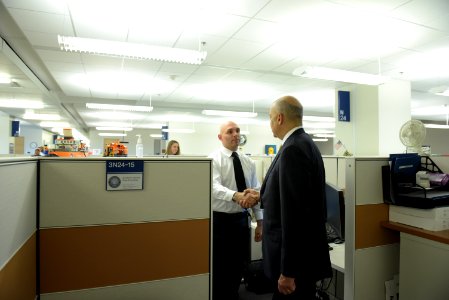 Secretary Johnson meets with USCG Headquarters Employees (25758926840)