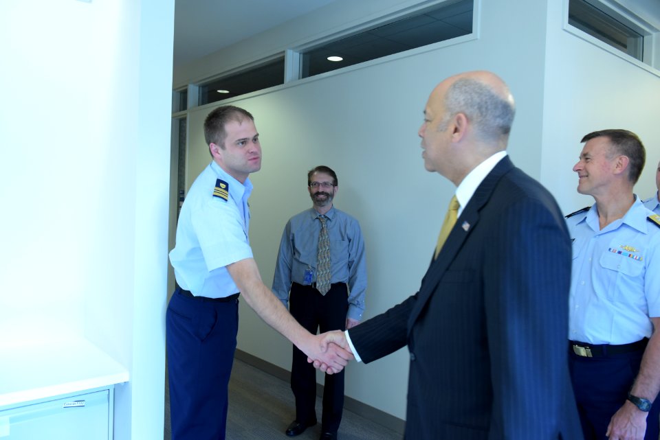 Secretary Johnson meets with USCG Headquarters Employees (26005911156)