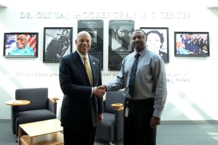 Secretary Johnson meets with USCG Headquarters Employees (26005787946)