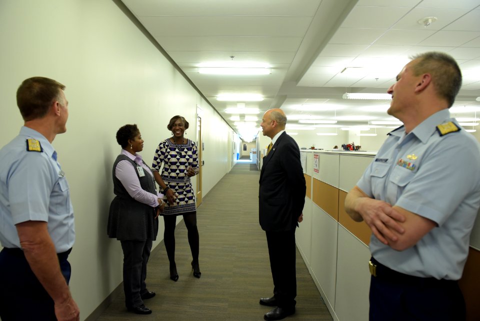 Secretary Johnson meets with USCG Headquarters Employees (26005872916)