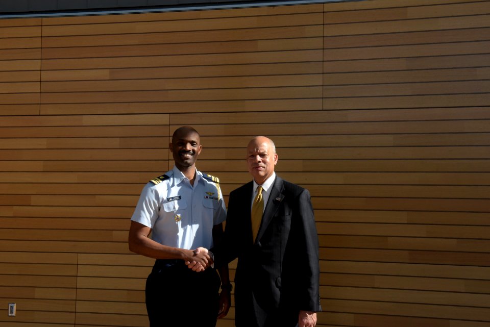 Secretary Johnson meets with USCG Headquarters Employees (26031909655)