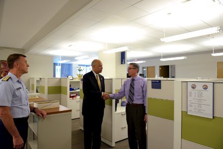 Secretary Johnson meets with USCG Headquarters Employees (26031737945)