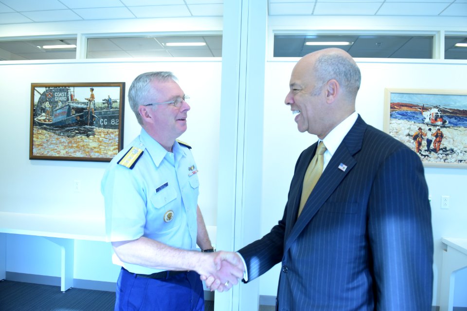Secretary Johnson meets with USCG Headquarters Employees (26031856105)