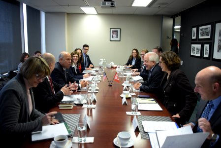 Secretary Johnson Travels to Canada (30755004345)
