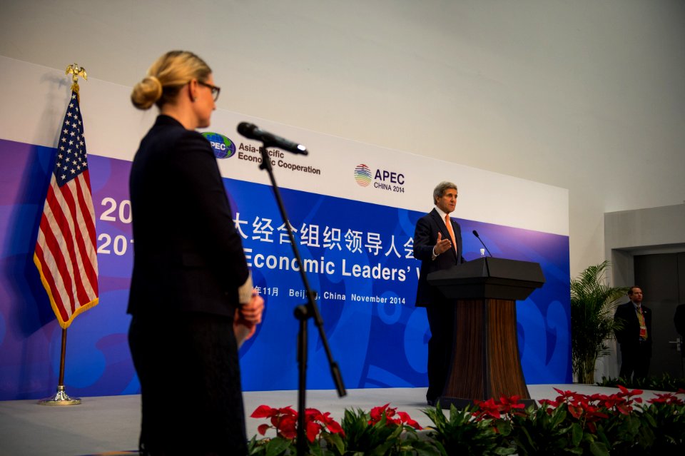 Secretary Kerry Addresses the Media in Beijing - Flickr - East Asia and Pacific Media Hub (2)