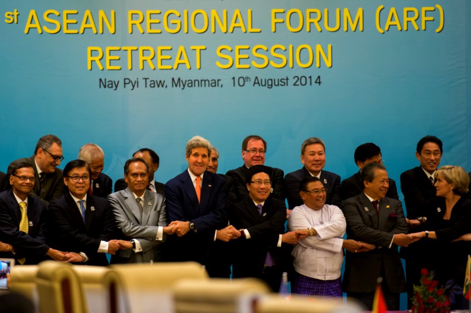 Secretary Kerry at the ASEAN Regional Forum Retreat Session - Flickr - East Asia and Pacific Media Hub (1)