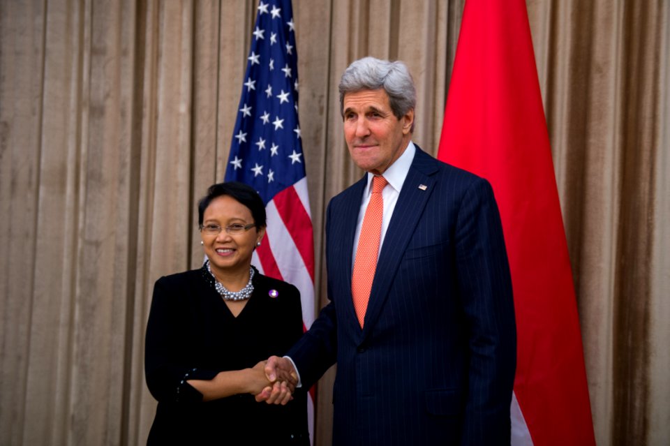 Secretary Kerry Meets Indonesia’s Foreign Minister Retno Marsudi - Flickr - East Asia and Pacific Media Hub
