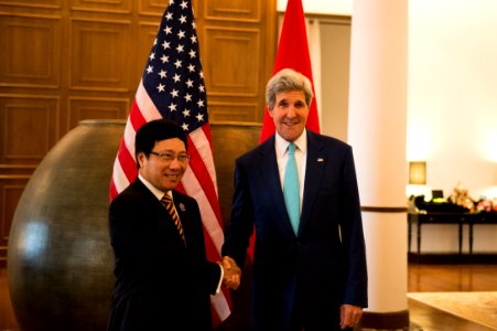 Secretary Kerry Meets Vietnamese Deputy Prime Minister Pham Binh Minh - Flickr - East Asia and Pacific Media Hub photo