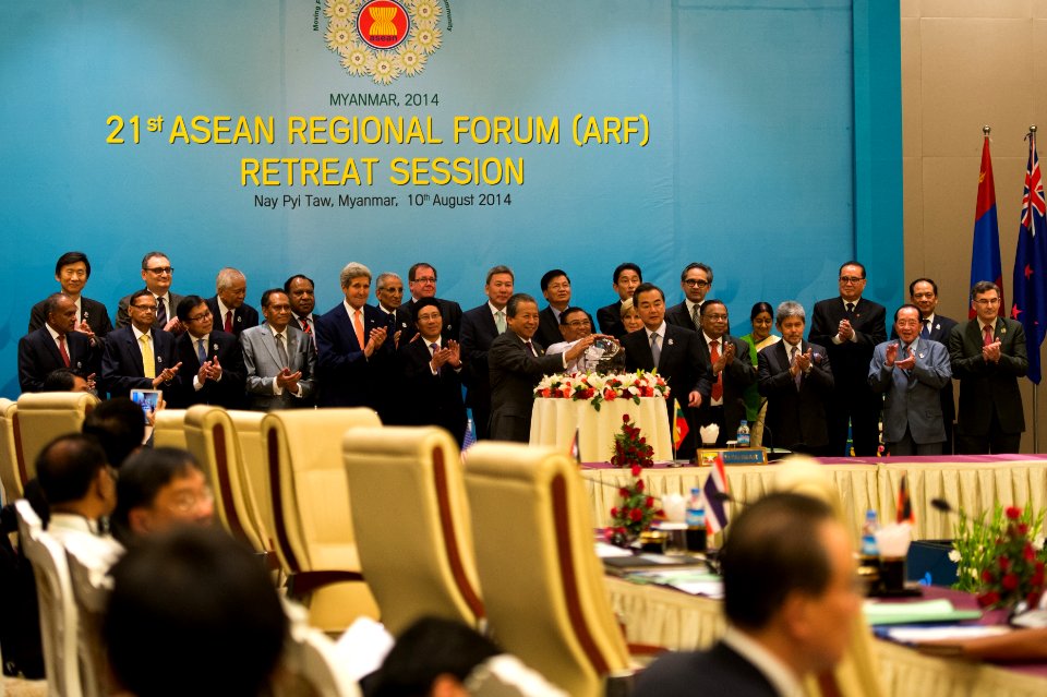 Secretary Kerry at the ASEAN Regional Forum Retreat Session - Flickr - East Asia and Pacific Media Hub