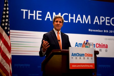 Secretary Kerry Speaks at the American Chamber of Commerce Reception - Flickr - East Asia and Pacific Media Hub (1) photo