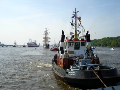 Hafengeburtstag hamburg tug photo