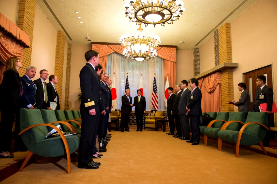 Secretary of Defense Hagel Greets Japan’s Prime Minister Abe - Flickr - East Asia and Pacific Media Hub