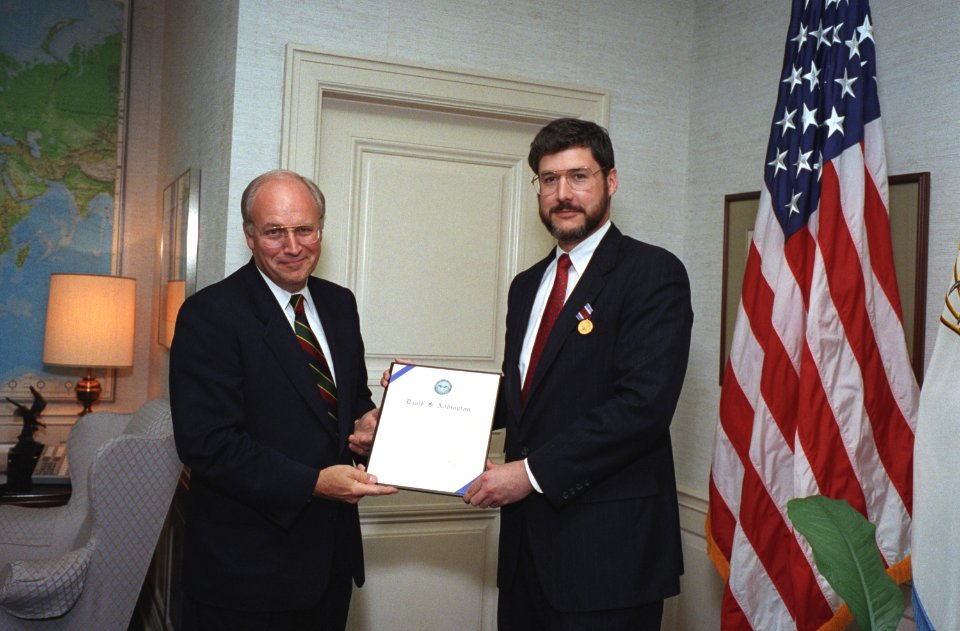 Secretary of Defense Dick Cheney presents award to Mr. David Addington