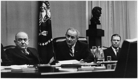 Secretary of State Dean Rusk, President Lyndon B. Johnson, Secretary of Defense Robert McNamara in Cabinet Room meeting - NARA - 192582