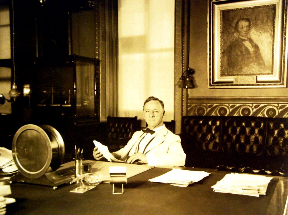 Secretary of the Navy Josephus Daniels’ Office at the State, War and Navy Building, 1918 (27586197975)