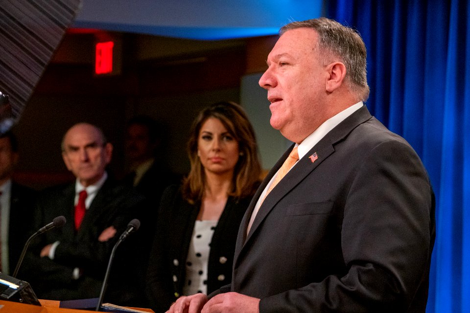 Secretary Pompeo Delivers Remarks to the Media (49720913006)
