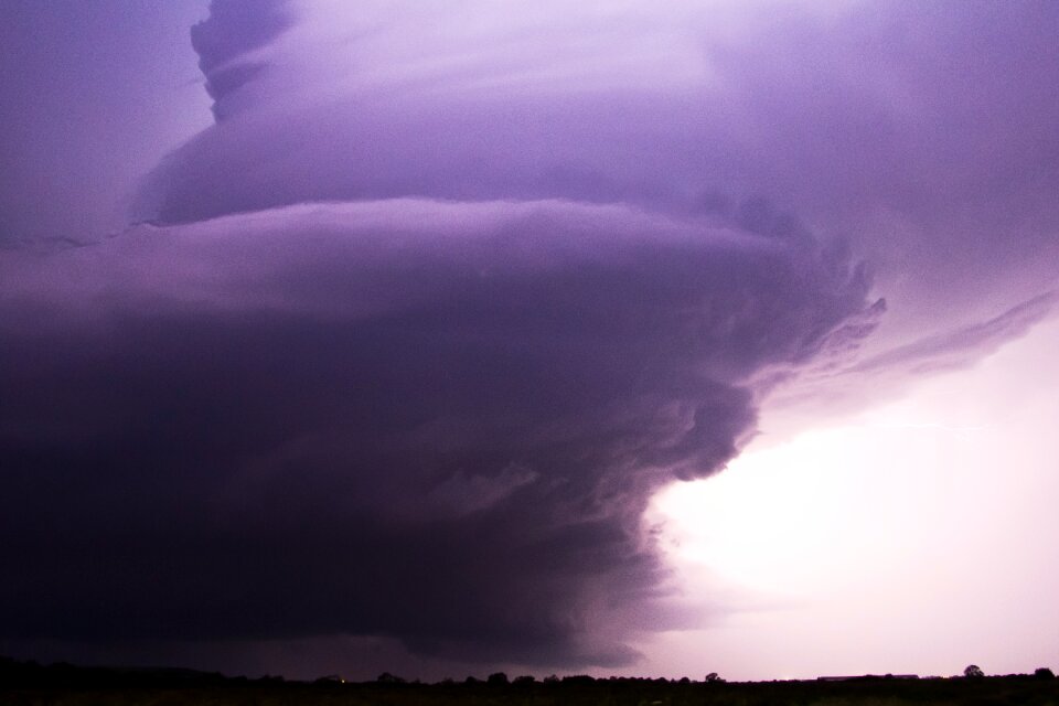 Night lp-super cell thundercloud