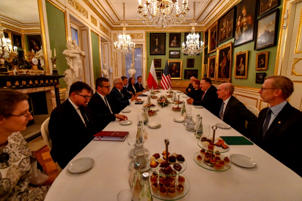 Secretary Pompeo Meets With Polish Foreign Minister Czaputowicz