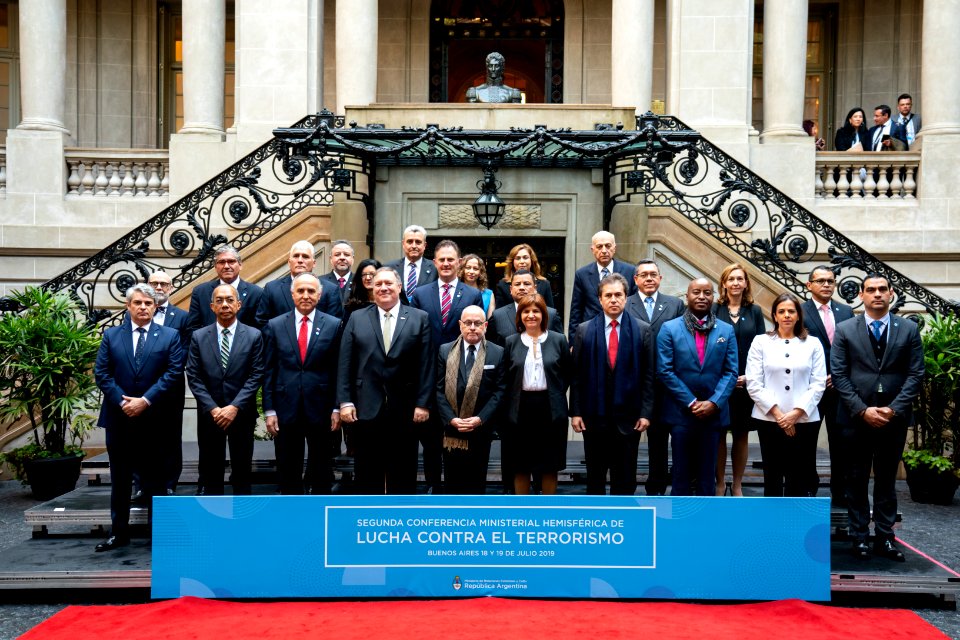 Secretary Pompeo Poses for a Family Photo