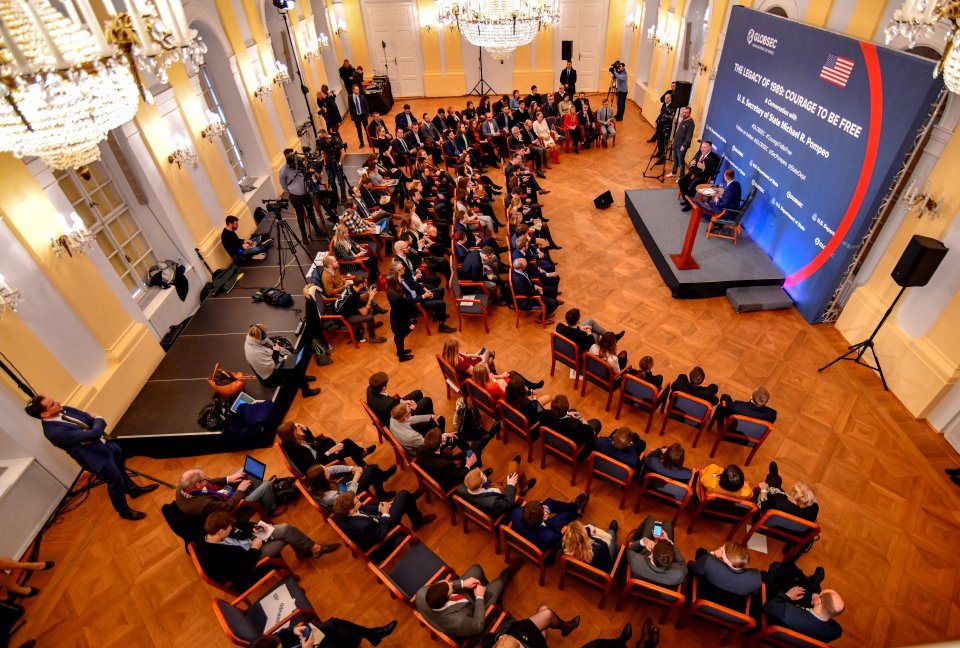 Secretary Pompeo Speak With Young Slovak Leaders at GLOBSEC - 47023017742