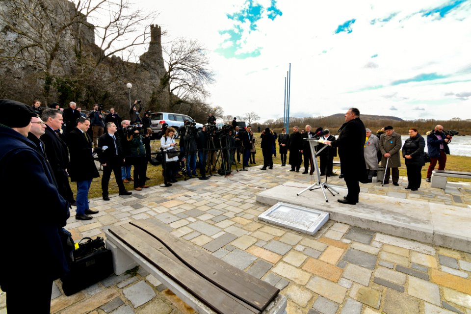 Secretary Pompeo Visits Gate of Freedom Memorial in Bratislava - 47018015042
